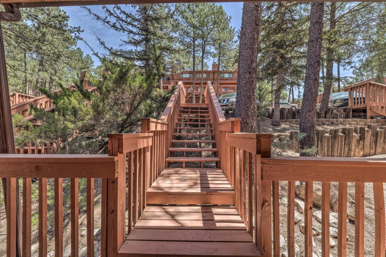 Forested Ruidoso Condo With Deck And Fireplace! Eksteriør billede