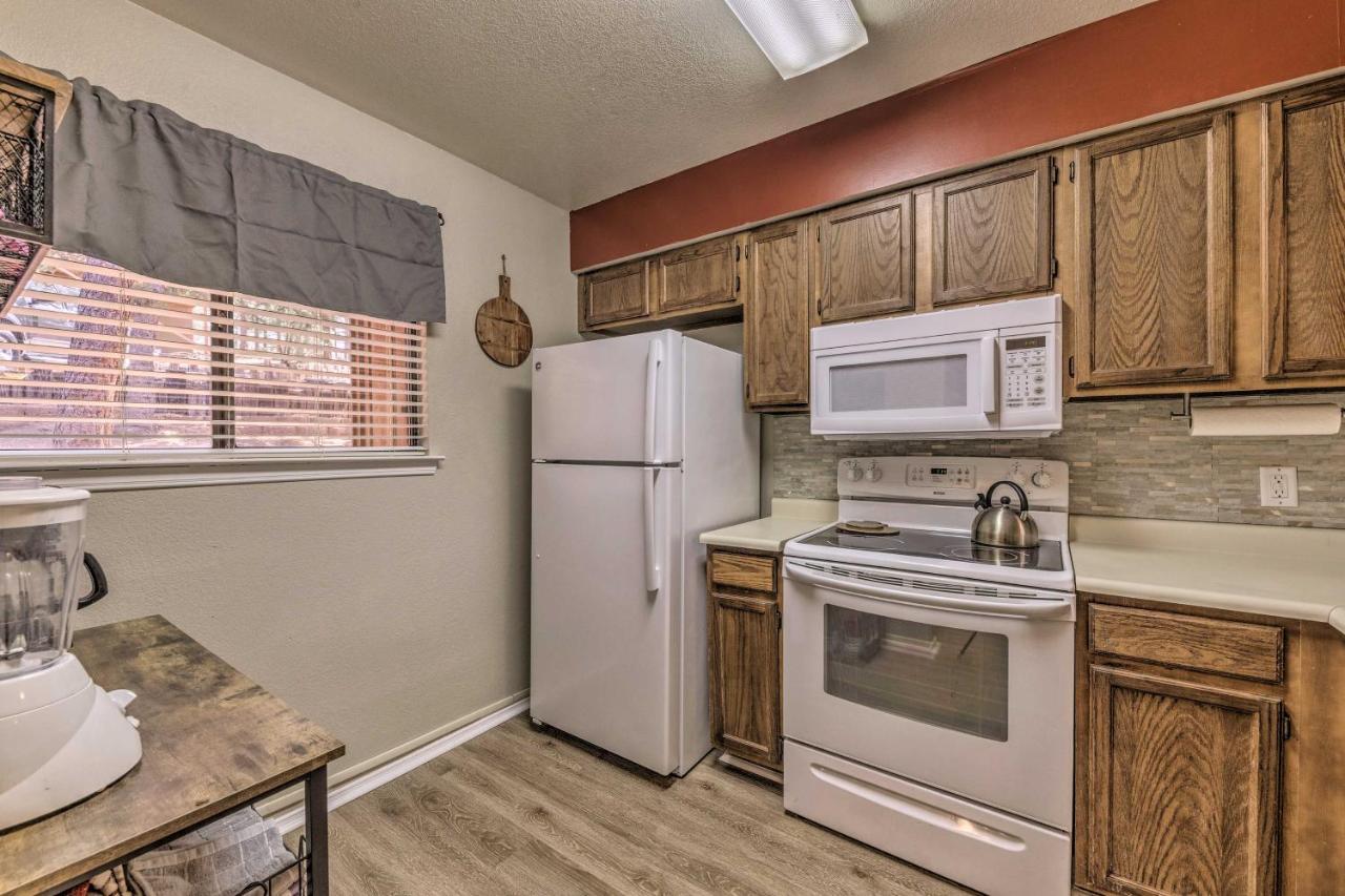 Forested Ruidoso Condo With Deck And Fireplace! Eksteriør billede