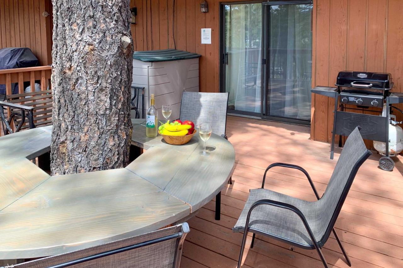 Forested Ruidoso Condo With Deck And Fireplace! Eksteriør billede