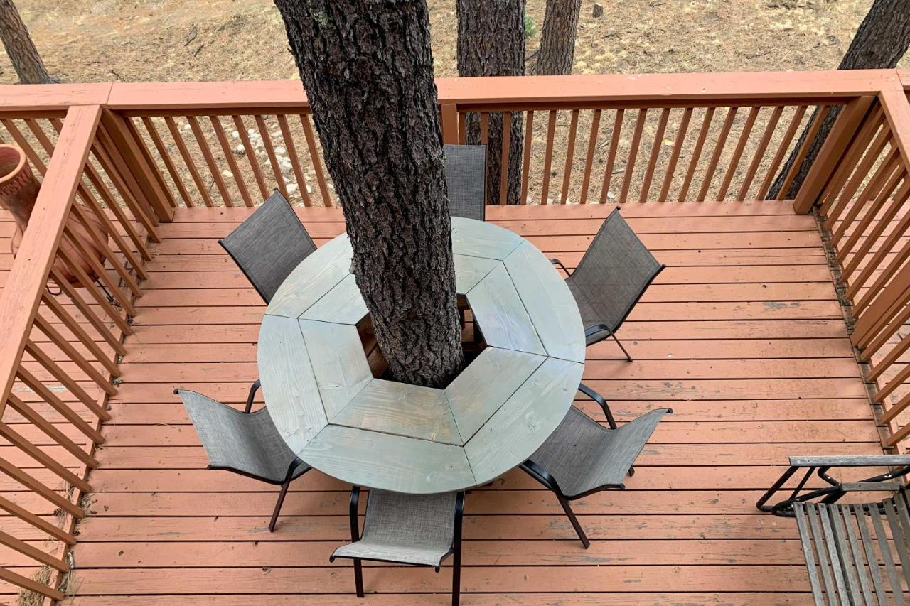 Forested Ruidoso Condo With Deck And Fireplace! Eksteriør billede